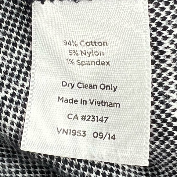 Talbots Blue White Geometric Pattern Back Slit Skirt Size 8 Women's - Picture 6 of 6